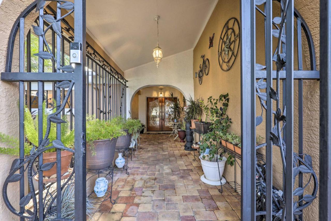 Cozy Home In Heart Of Tampa With Lanai And Pool! Экстерьер фото