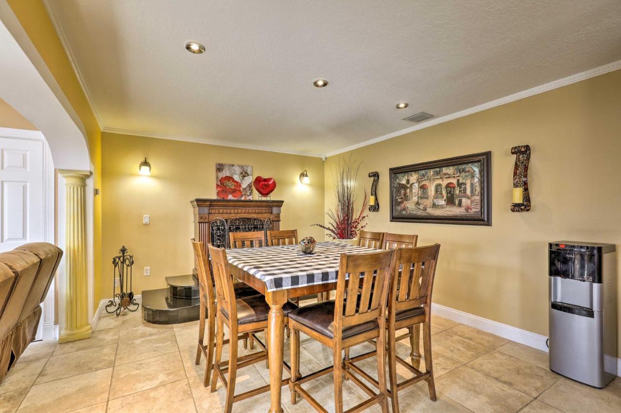 Cozy Home In Heart Of Tampa With Lanai And Pool! Экстерьер фото